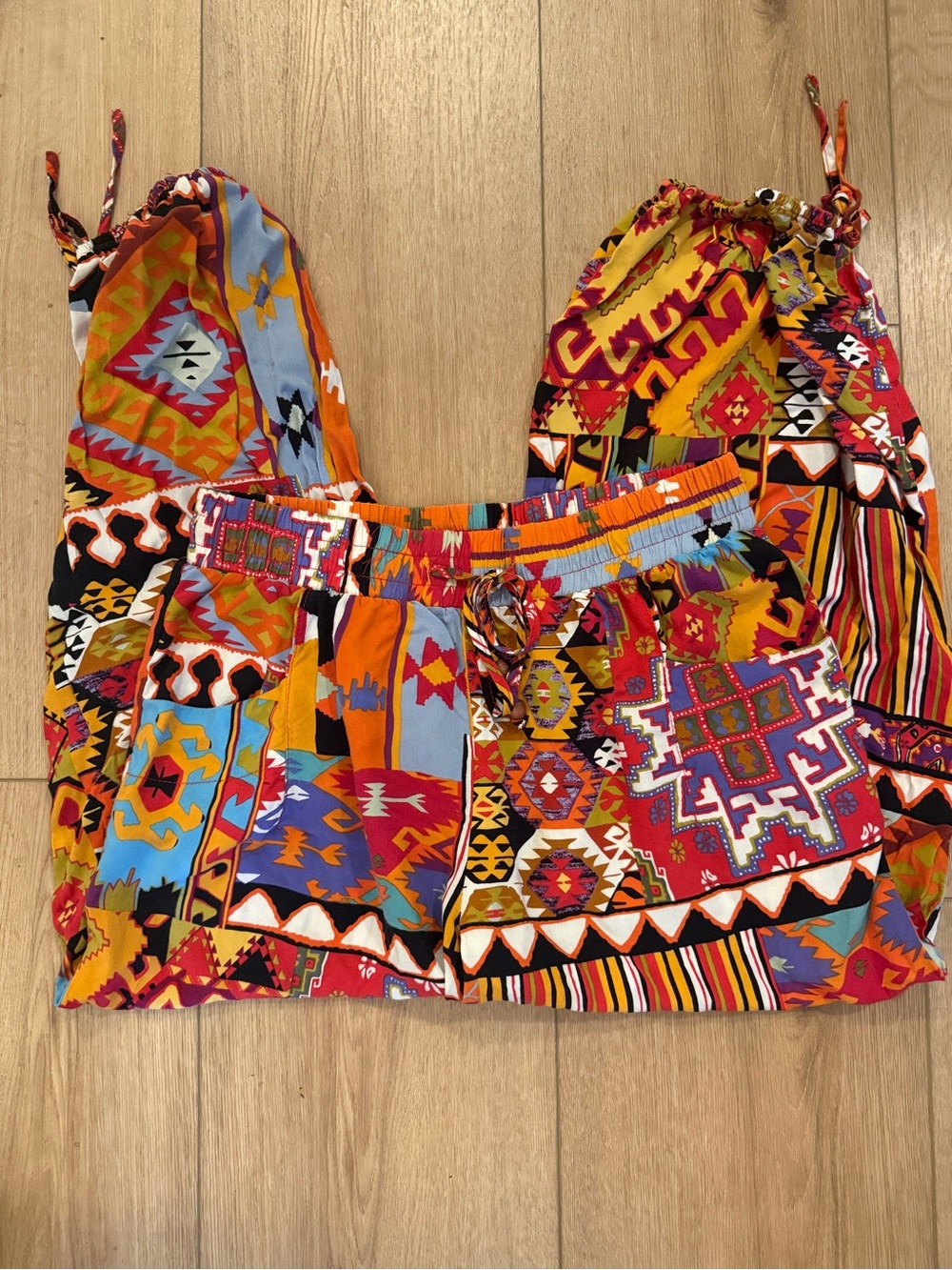 Christian Siriano Patchwork Tribal Harem Pants Boho M - Picture 3 of 5